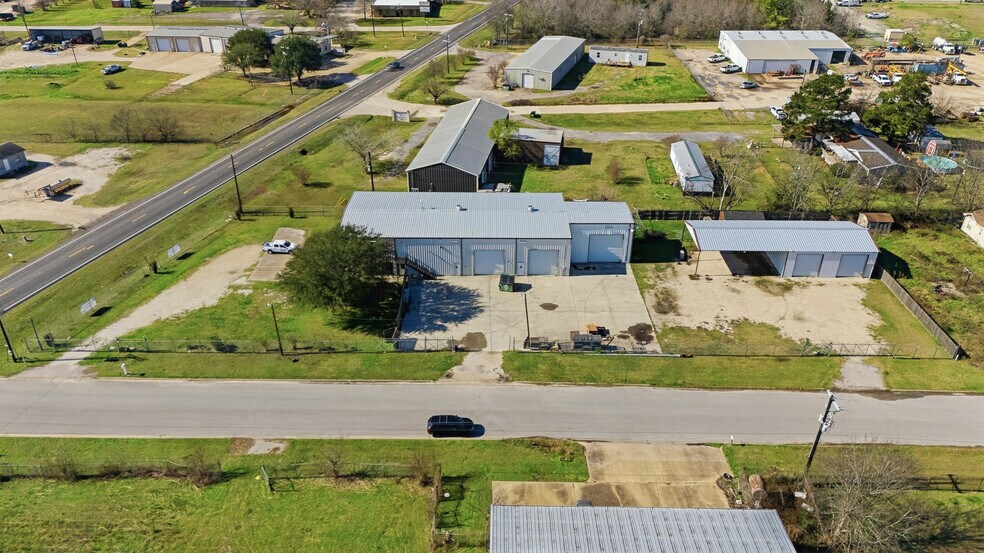 More Photos Of 107 Rice Ln, Huntsville Warehouse For Sale