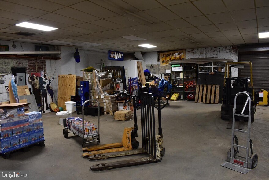 More Photos Of 4655-4661 Paul St, Philadelphia Light Distribution For Sale