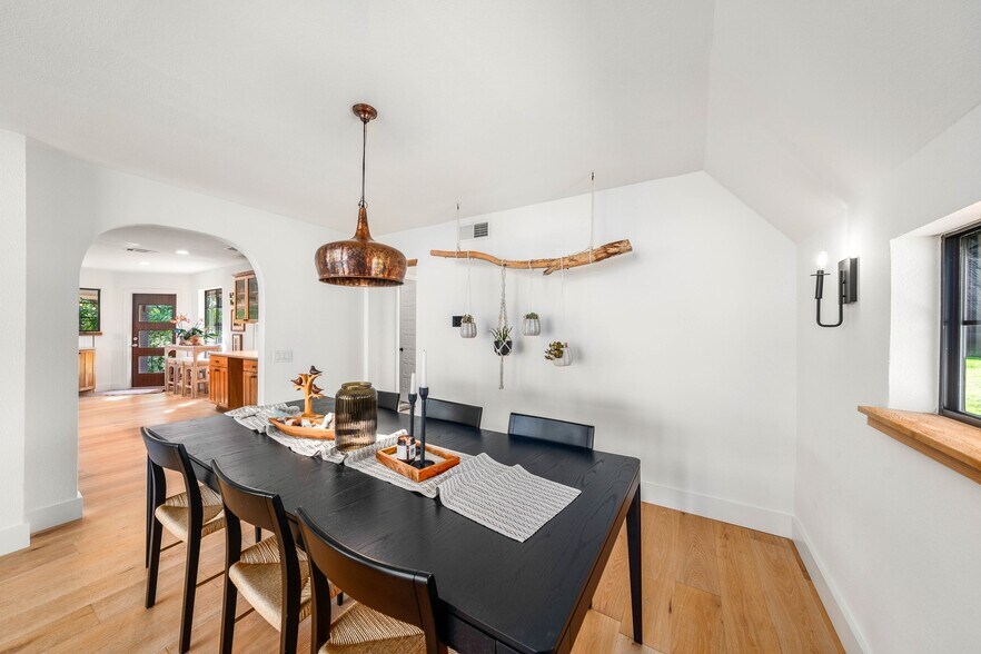 More Photos Of 4158 Creek Rd, Temple Specialty For Sale