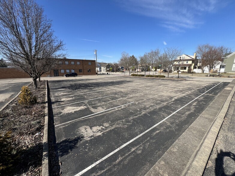 More Photos Of 465 E Main St, Batavia Warehouse For Sale