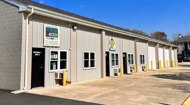 More Photos Of 2860 Ogletown Rd, Newark Unknown For Lease