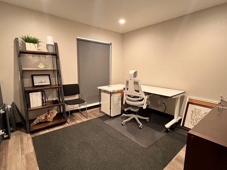 More Photos Of 615 W Harwood Rd, Hurst Medical For Sale