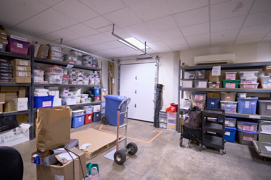More Photos Of 4433 Genesee St, Cheektowaga Office For Lease