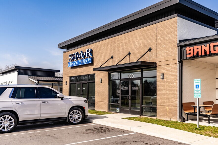 More Photos Of 500-512 Hadley Village Blvd, Old Hickory Storefront For Sale