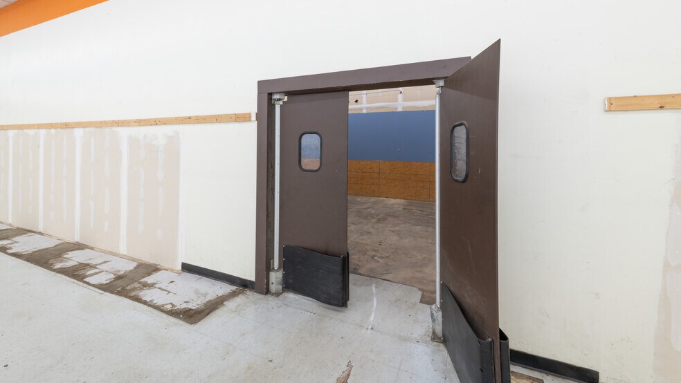 More Photos Of 4600 Hardy St, Hattiesburg Freestanding For Lease