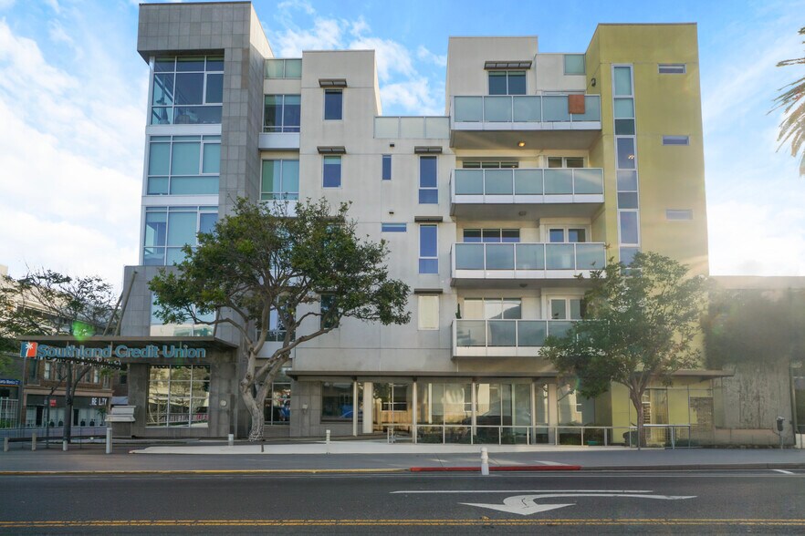 More Photos Of 525 Santa Monica Blvd, Santa Monica Apartments For Sale