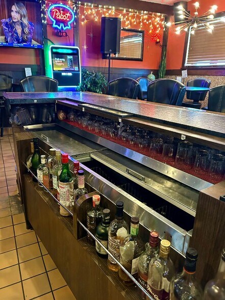 More Photos Of 1031 Mills St, Black Earth Bowling Alley For Sale