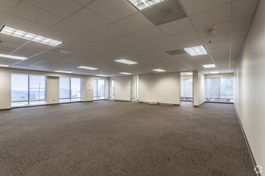 More Photos Of 10101 Reunion Pl, San Antonio Office For Lease