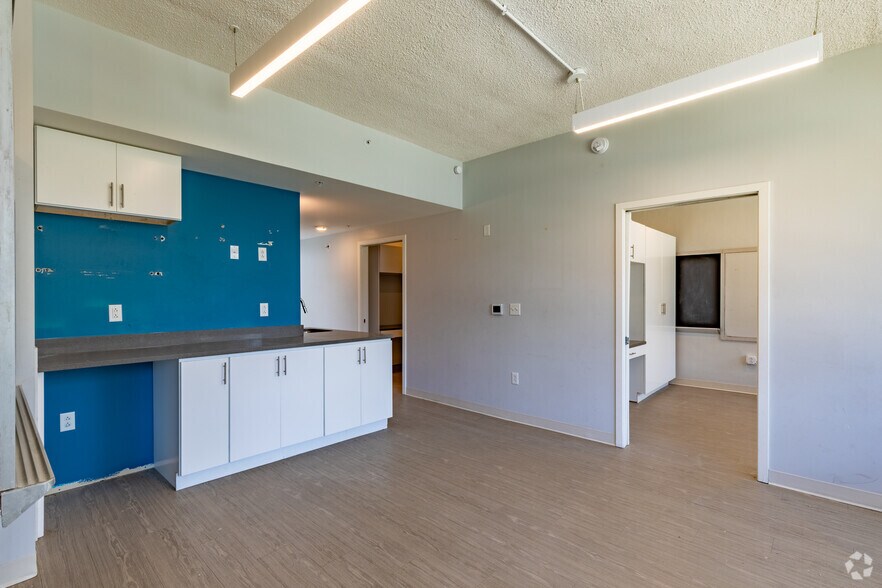 More Photos Of 5220 Troost Ave, Kansas City Apartments For Sale