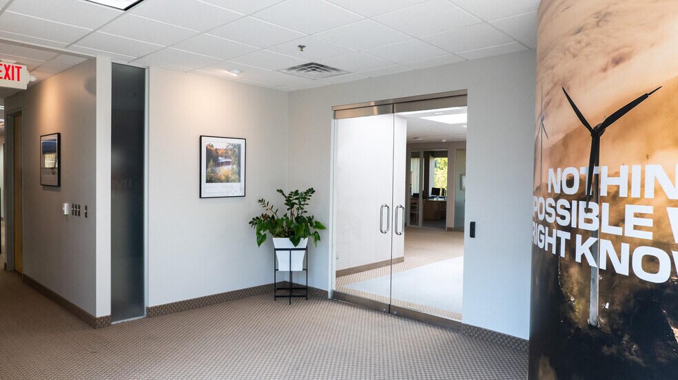 More Photos Of 2851 High Meadow Cir, Auburn Hills Office For Lease