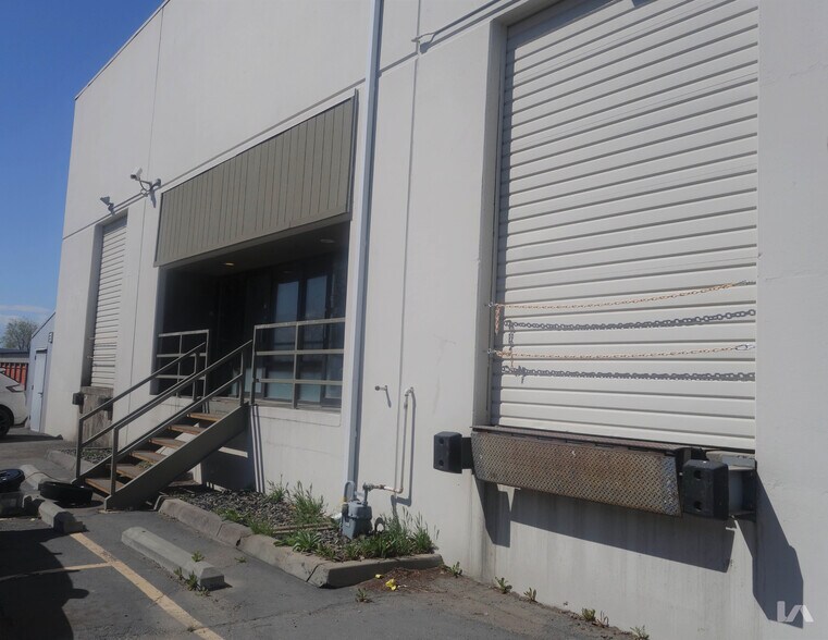 More Photos Of 361-443 Steelhead Way, Boise Warehouse For Lease