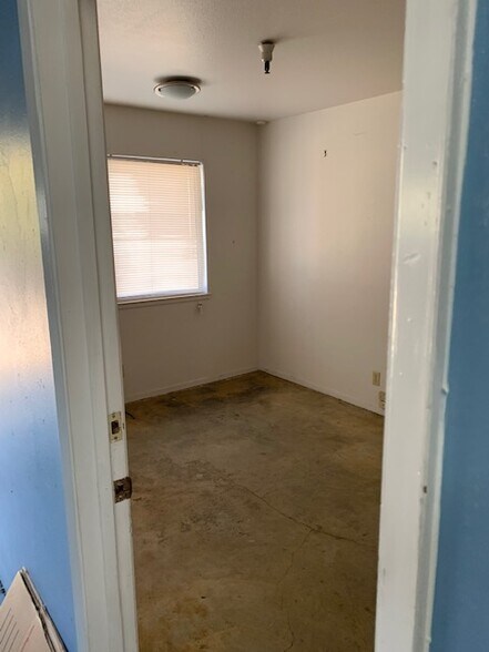 More Photos Of 1157 Forest Ave, Pacific Grove Freestanding For Sale