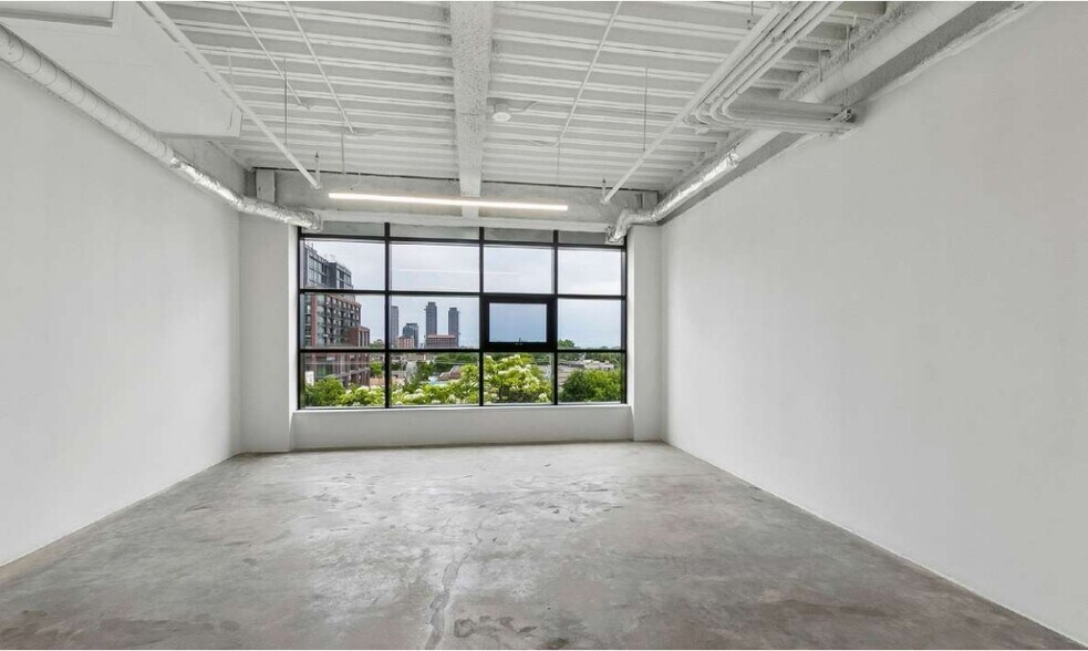 More Photos Of 288-300 Geary Ave, Toronto Manufacturing For Sale