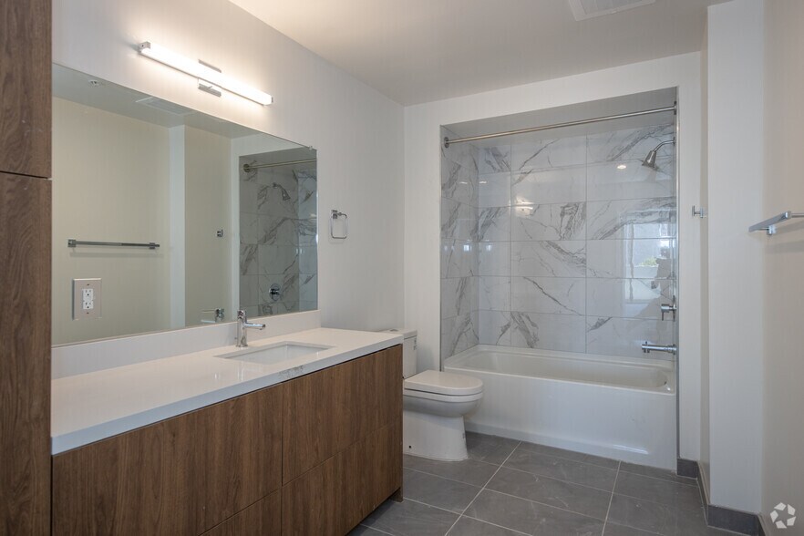 More Photos Of 801 S Berendo St, Los Angeles Apartments For Lease