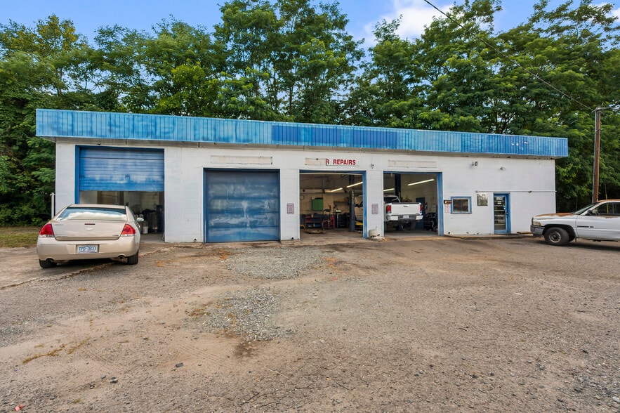 More Photos Of 5326 Main St, Walkertown Service For Sale