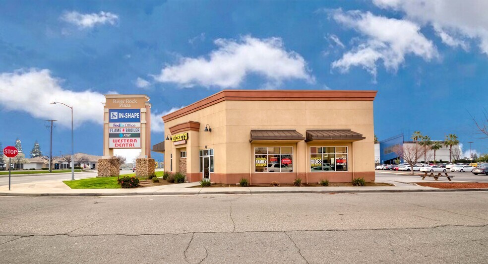 More Photos Of 3505 Coffee Rd, Bakersfield Freestanding For Sale
