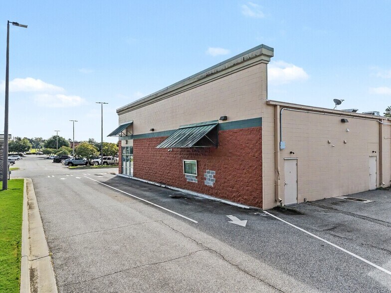 More Photos Of 1200-1212 US-19, Leesburg Freestanding For Lease