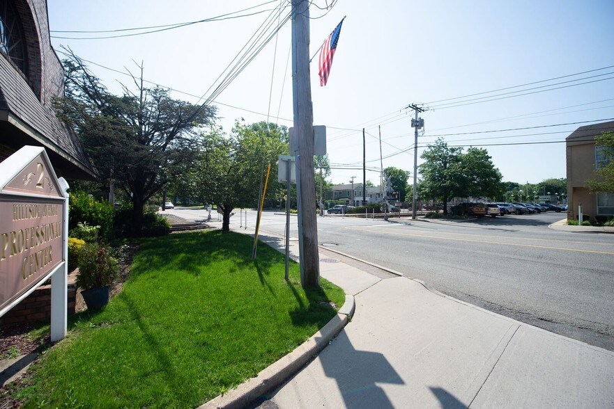 2 Hillside Ave, Williston Park, NY 11596 Medical For Sale