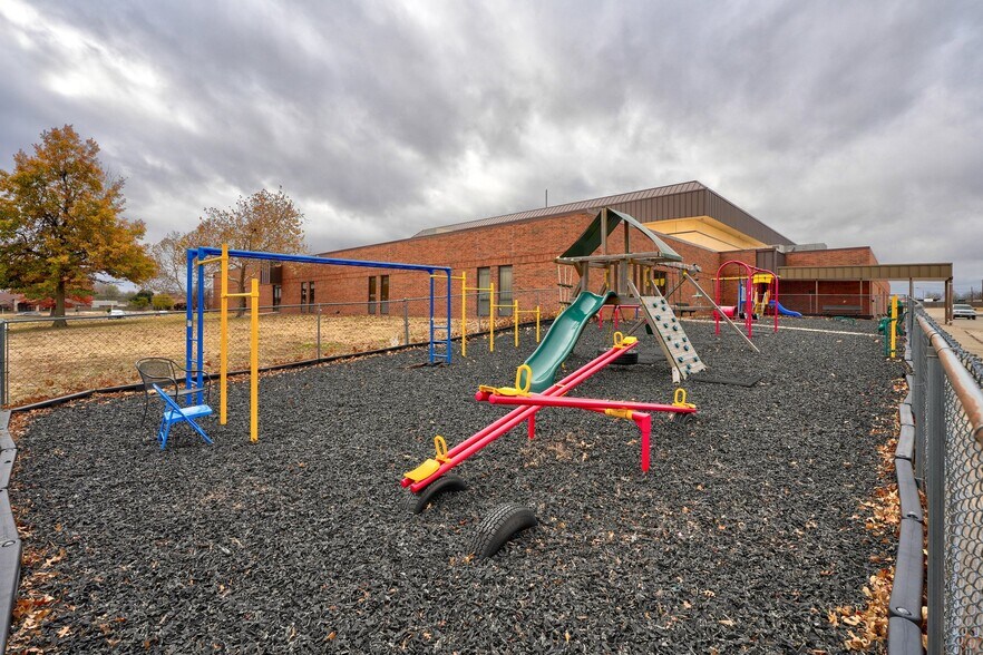 More Photos Of 1111 SW 89th St, Oklahoma City Specialty For Sale