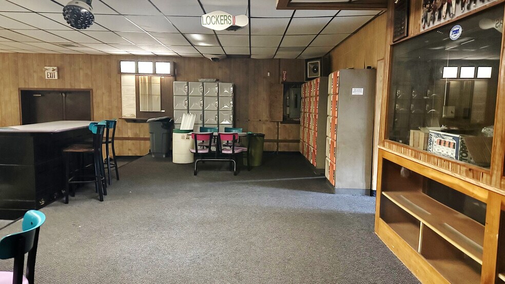 More Photos Of 1220 Long Run Rd, White Oak Bowling Alley For Sale