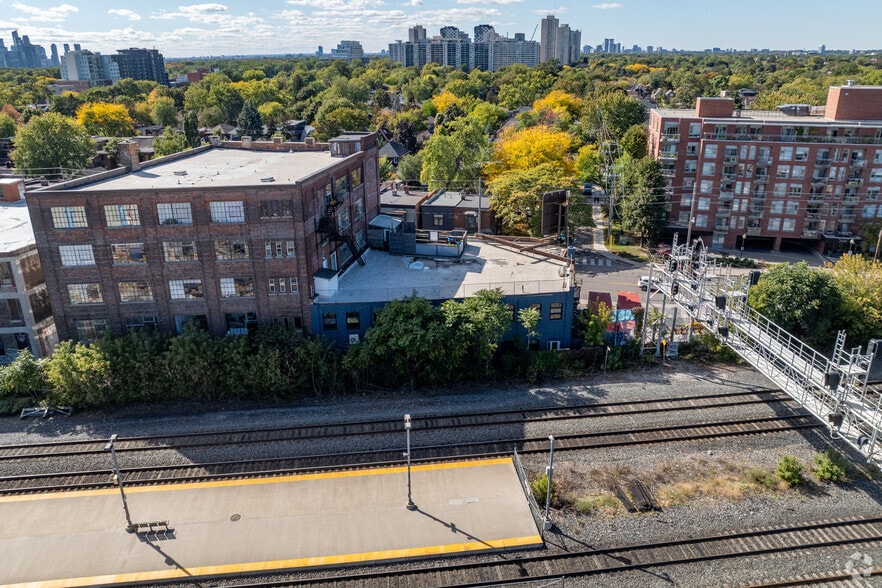 More Photos Of 2480 Dundas St W, Toronto Apartments For Sale