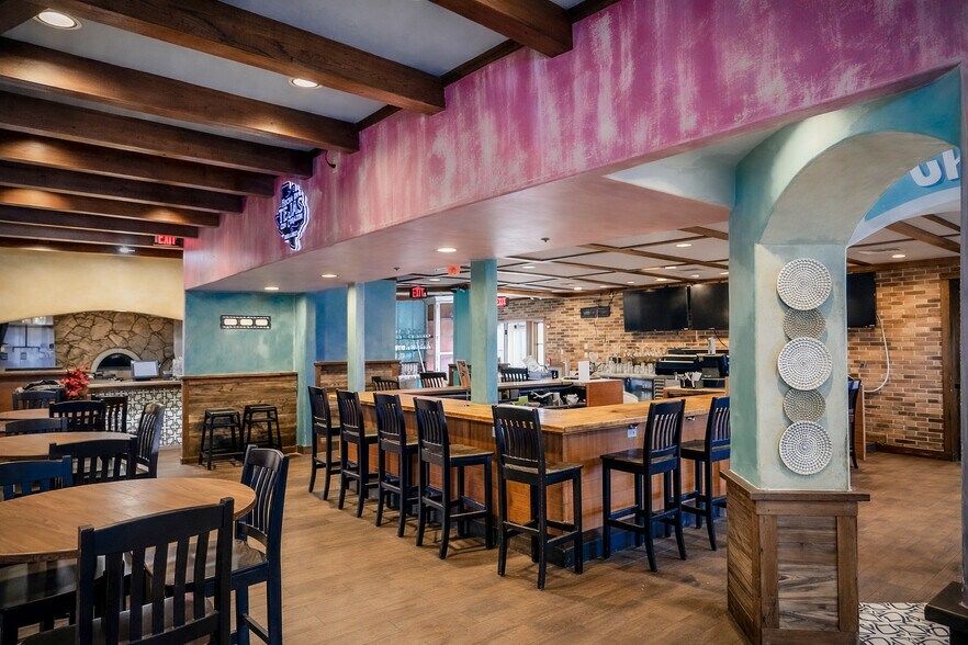 More Photos Of 11620 FM 620 N, Austin Restaurant For Sale