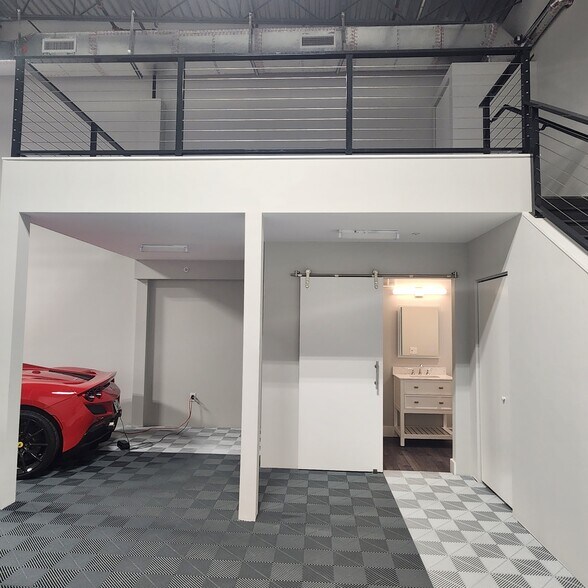 More Photos Of 195 Basik Dr, Naples Warehouse For Sale