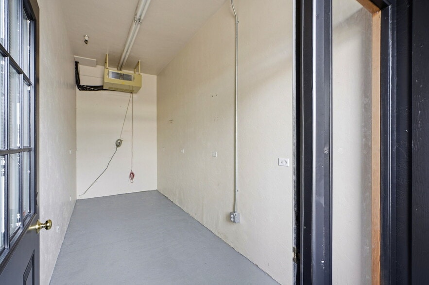 More Photos Of 1420 Healdsburg Ave, Healdsburg Flex For Sale