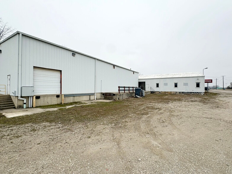 More Photos Of 500 Commerce Dr, Lakeville Flex For Sale