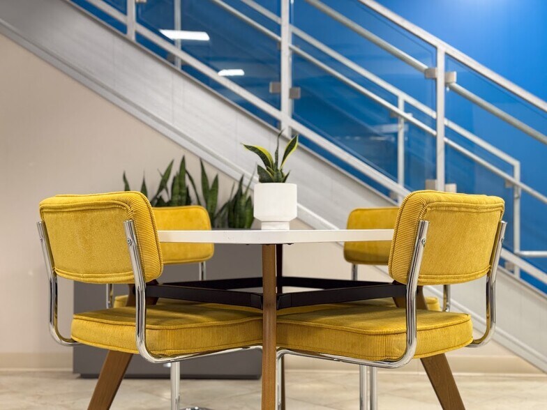 More Photos Of 12121 Westheimer Rd, Houston Coworking Space