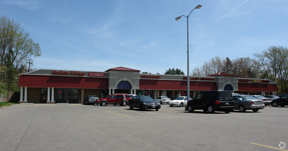 More Photos Of 16601 Pearl Rd, Strongsville Unknown For Lease