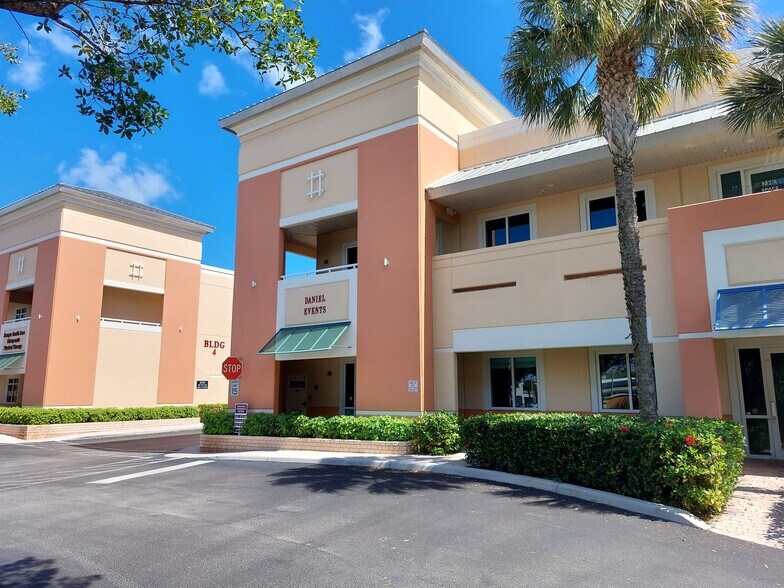 More Photos Of 601 N Congress Ave, Delray Beach Warehouse For Sale