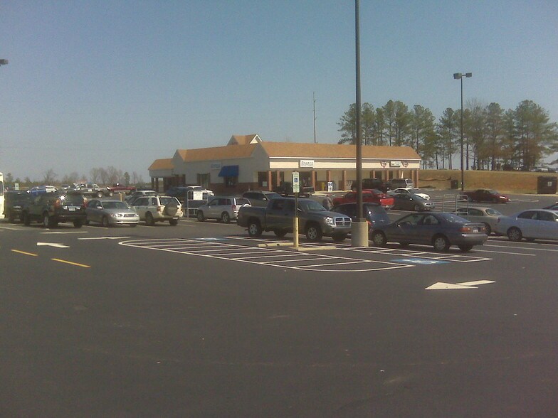 More Photos Of 2455-2467 Eaton Ferry Rd, Littleton Storefront For Lease