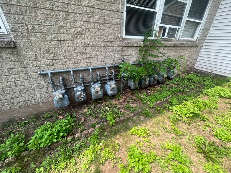 More Photos Of 76 Fulton St, New Haven Apartments For Sale