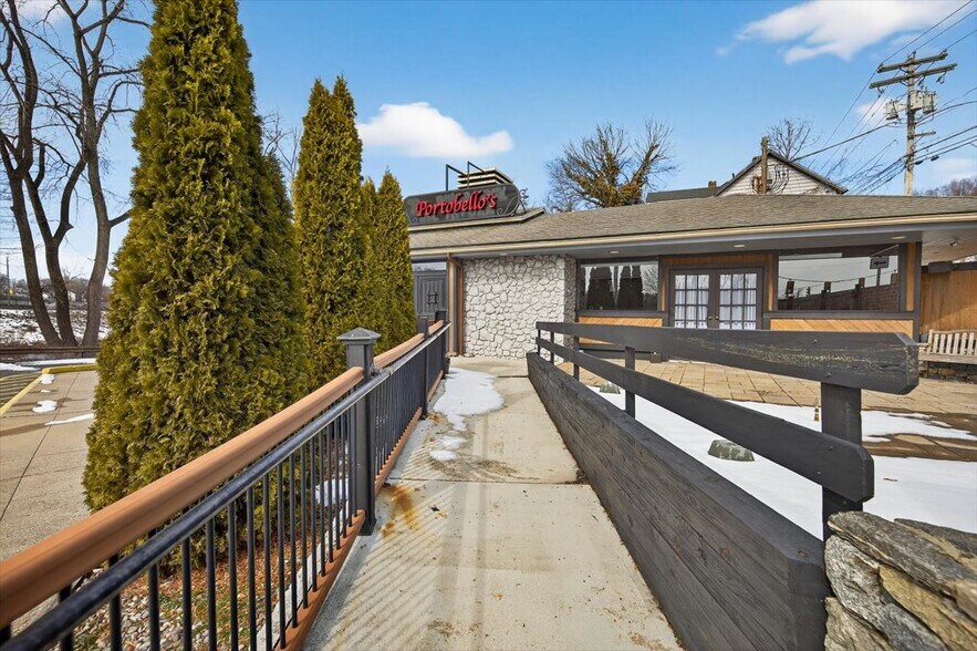 More Photos Of 5 Main St, Derby Restaurant For Sale