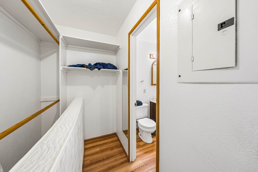 More Photos Of 542 Pacific Ave, Brookings Multifamily For Sale