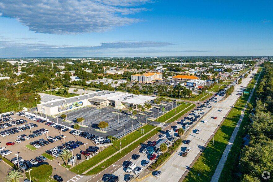 More Photos Of 4636 N Dale Mabry Hwy, Tampa Auto Dealership For Lease