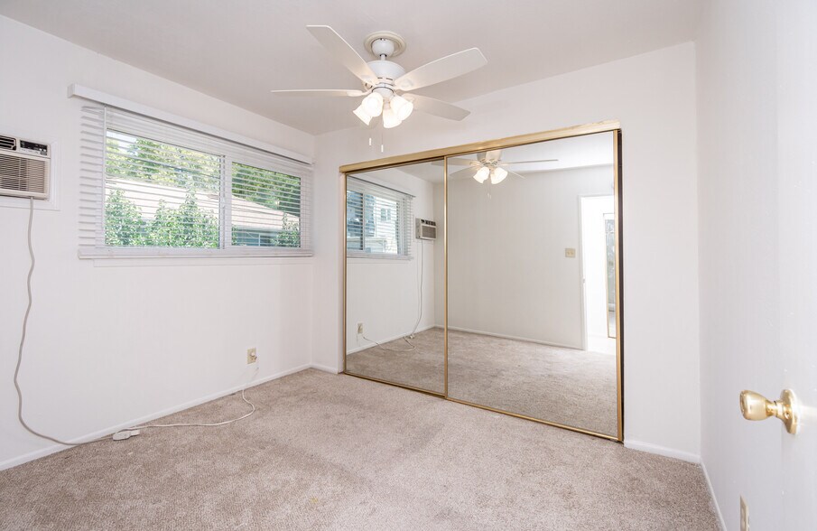More Photos Of 616 17th St, Sacramento Apartments For Sale
