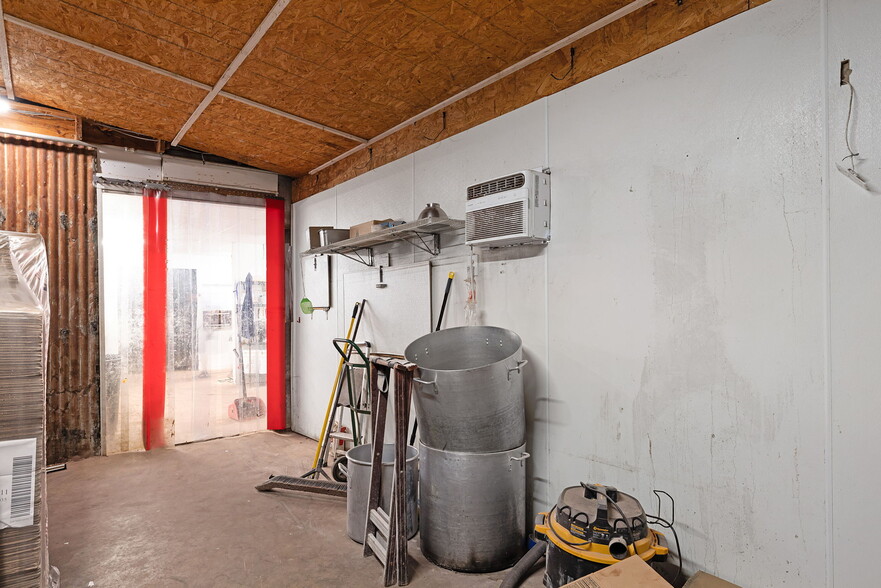 More Photos Of 14395 E Hwy 90A, Gonzales Restaurant For Sale