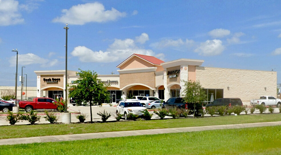 More Photos Of 2312 Calder Dr, League City Storefront For Lease