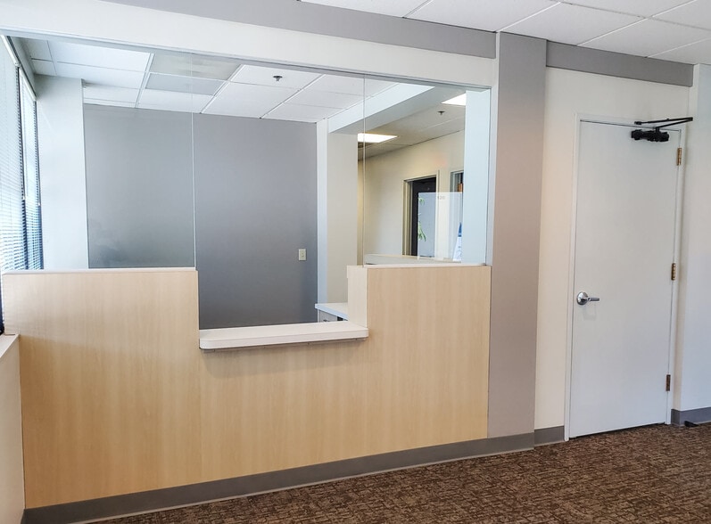 More Photos Of 8614 NE Mill Plain Blvd, Vancouver Medical For Lease