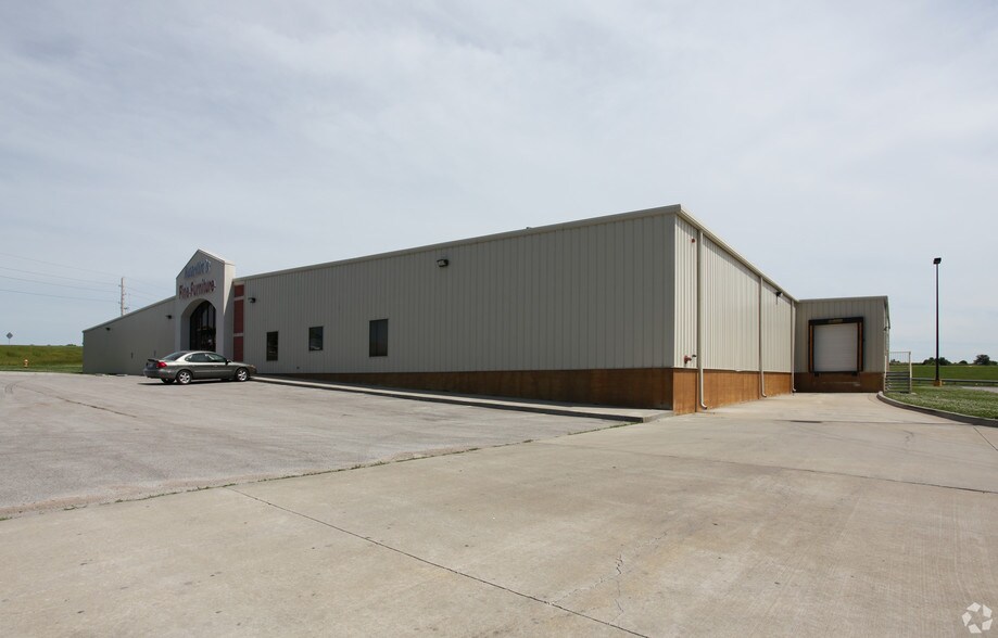 More Photos Of 912 Walton Way, Richmond Freestanding For Sale