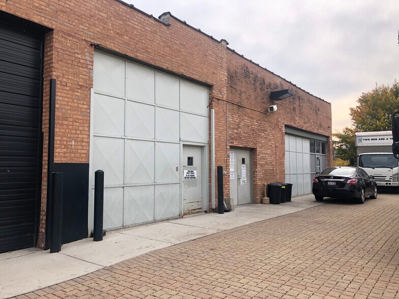More Photos Of 1000 N North Branch St, Chicago Office For Lease