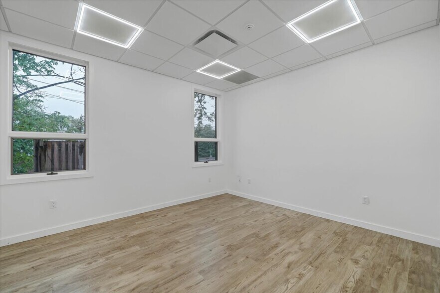 More Photos Of 72 Summit Ave, Montvale Office Residential For Lease