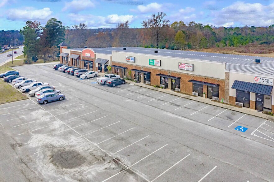Primary Photo Of 3421 Highway 41 North, Byron Self Storage For Lease