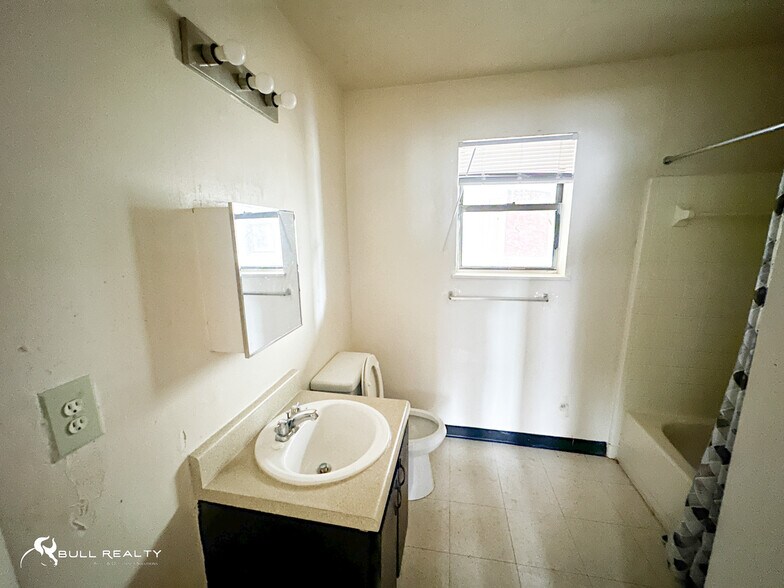 More Photos Of 620 Parkway Dr NE, Atlanta Apartments For Sale