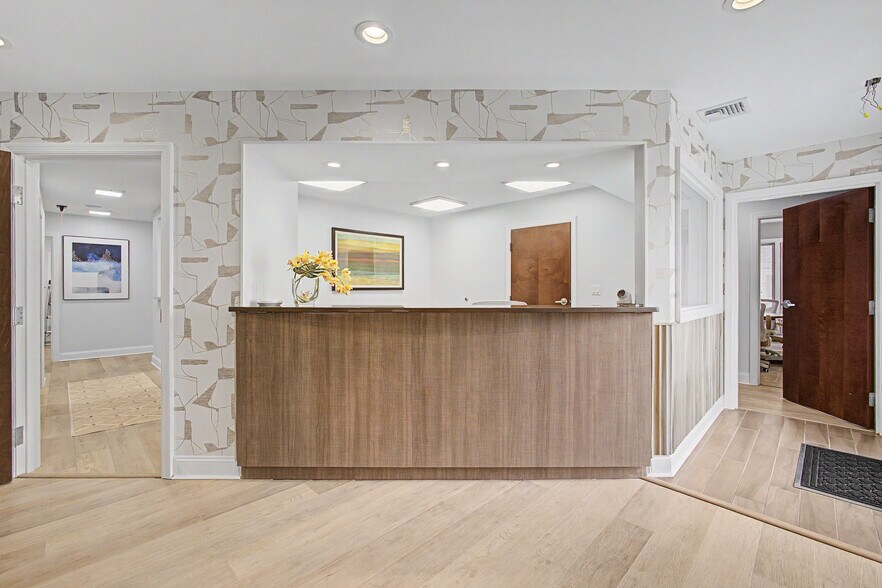 More Photos Of 170 Changebridge Rd, Montville Office For Sale