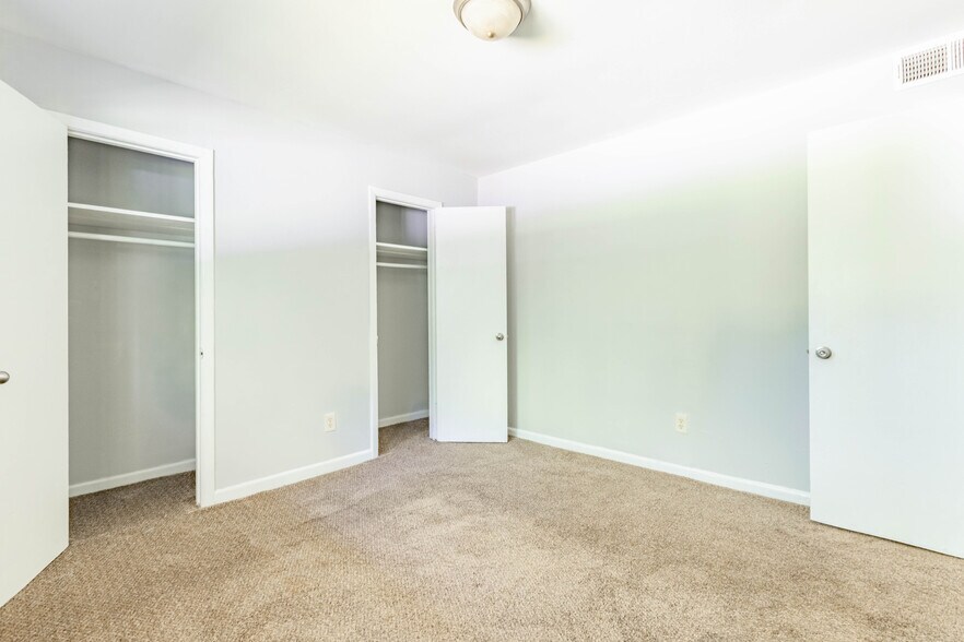 More Photos Of 1944 Dunlap Ave, East Point Multifamily For Sale