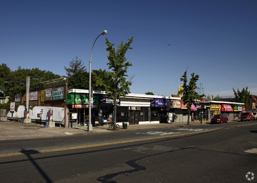 Primary Photo Of 7912-7912 Parsons Blvd, Flushing Storefront For Lease