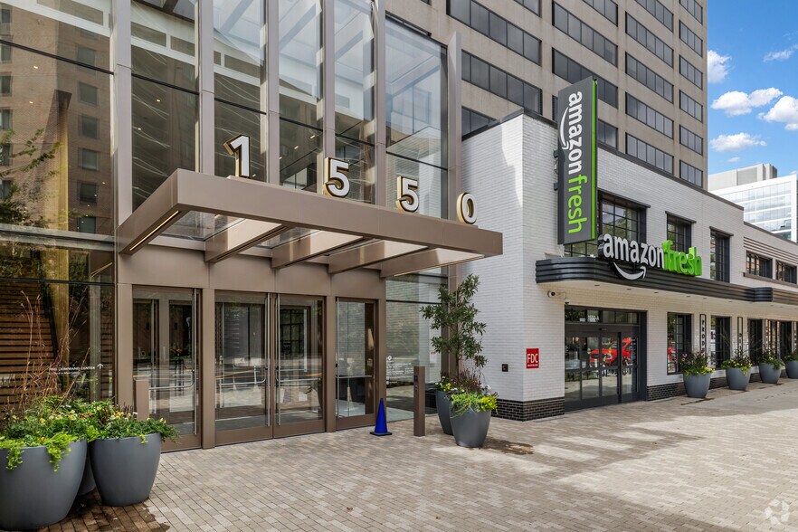 More Photos Of 1550 Crystal Dr, Arlington Office For Lease